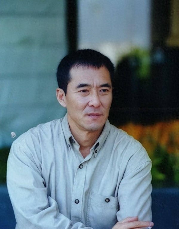 高忆管理 台前幕后两副面孔，影帝王庆祥的体面，算是被刘敏涛彻底戳穿了